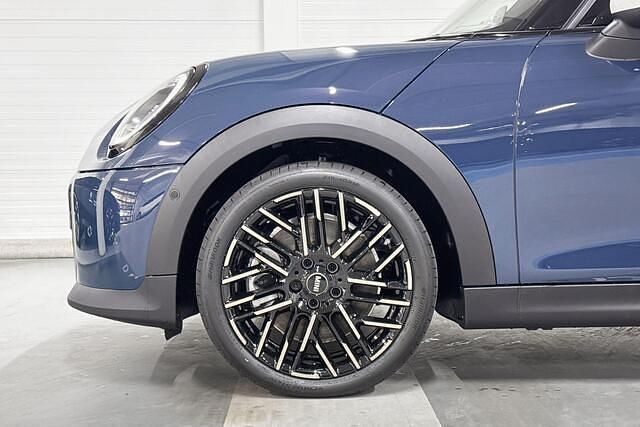 Nieuw Mini Cooper S Favoured 204 PK (150 kW) 2025 Blauw Hatchback
