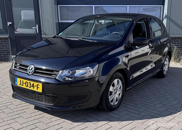 Zwart Gebruikt 2011 VW Polo Hatchback | € 3.995 (Eerlijke prijs) - Afbeelding 1/4