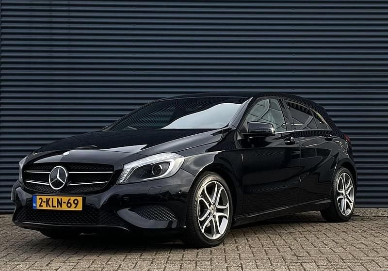 Occasion Mercedes A180 122 PK (89 kW) 2013 Zwart (metallic) Hatchback