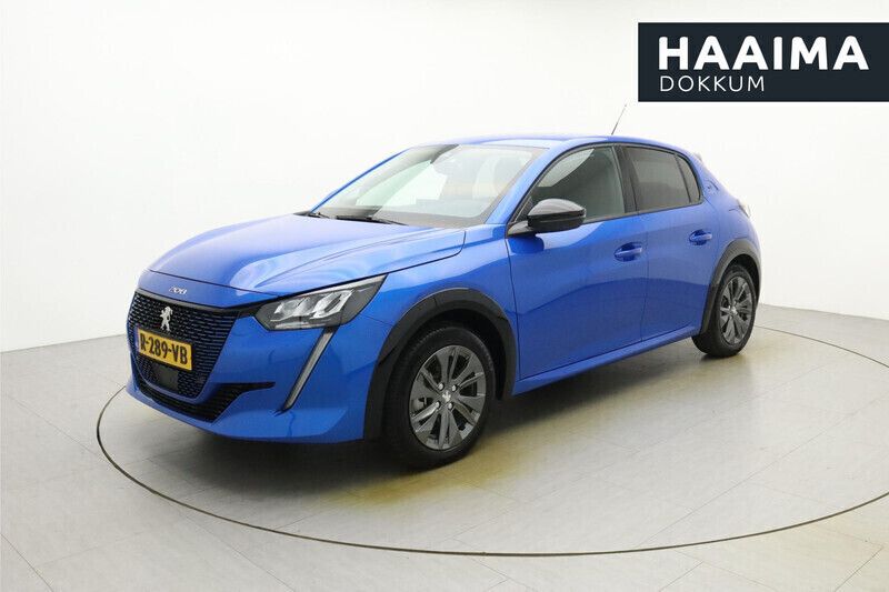 Rood Gebruikt 2021 Peugeot e-208 Allure Hatchback | € 19.950 (Eerlijke prijs) - Afbeelding 1/4