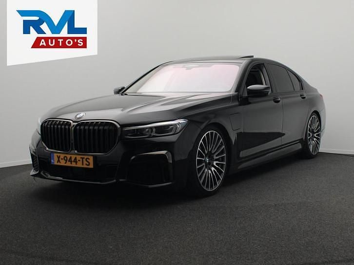 Zwart Gebruikt 2019 BMW 745e Executive Sedan | € 50.950 (Super prijs) - Afbeelding 1/4