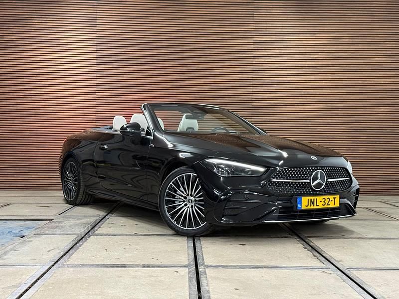 Occasion Mercedes CLE200 AMG line 204 PK (150 kW) 2024 Zwart Cabriolet