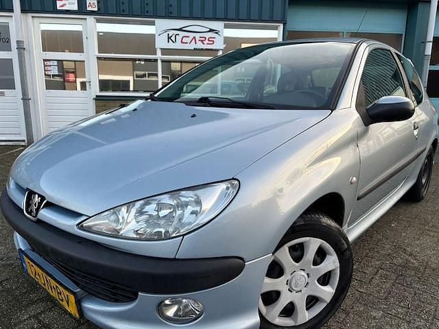 Occasion Peugeot 206 Premium 109 PK (80 kW) 2002 Grijs Hatchback