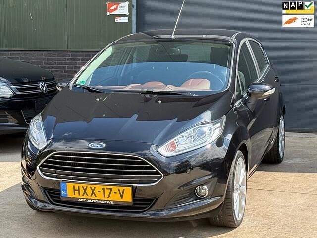 Zwart Gebruikt 2014 Ford Fiesta Individual Hatchback | € 6.950 (Eerlijke prijs) - Afbeelding 1/4