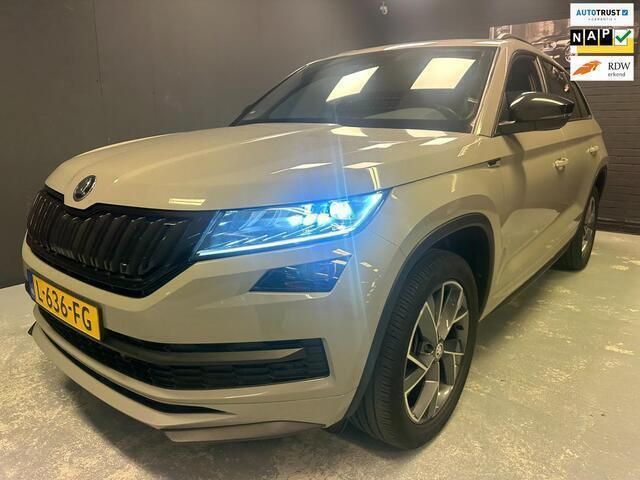 Grijs Gebruikt 2021 Skoda Kodiaq SportLine SUV | € 25.950 (Eerlijke prijs) - Afbeelding 1/4