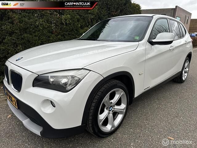 Wit Occasion 2010 BMW X1 SUV | € 8.650 (Goede deal) - Afbeelding 1/4