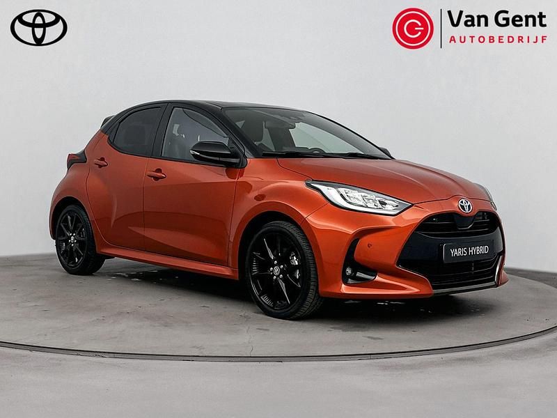 Occasion Toyota Yaris Executive 116 PK (85 kW) 2022 Oranje Hatchback