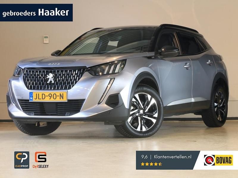 Grijs Gebruikt 2023 Peugeot 2008 GT SUV | € 24.900 (Eerlijke prijs) - Afbeelding 1/3