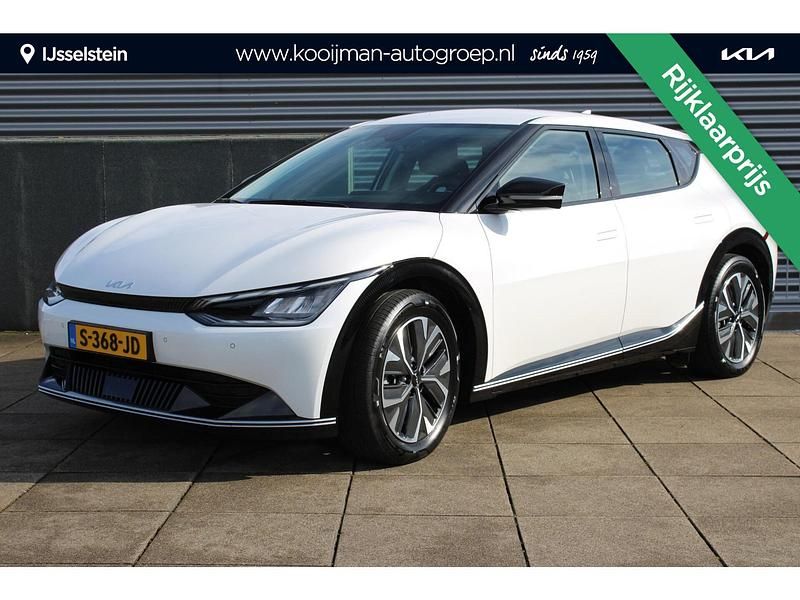 Wit Gebruikt 2022 Kia EV6 3 SUV | € 38.344 (Eerlijke prijs) - Afbeelding 1/4