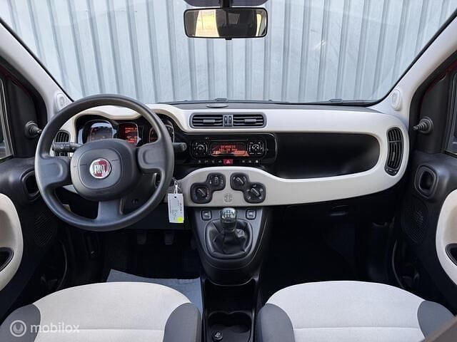 Occasion Fiat Panda Easy 86 PK (63 kW) 2012 Rood Hatchback