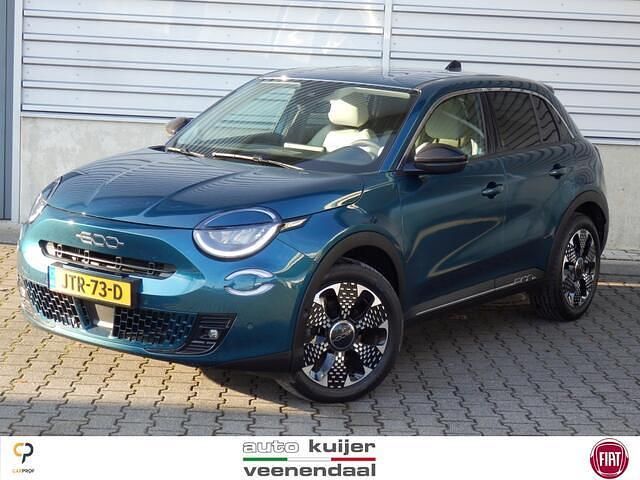 Occasion Fiat 600 La Prima 101 PK (74 kW) 2025 Groen (metallic) SUV