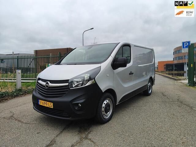 Zilver Gebruikt 2018 Opel Vivaro Edition Van | € 7.499 (Eerlijke prijs) - Afbeelding 1/4