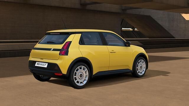 Nieuw Renault R5 Evolution 89 kW (122 PK) 2026 Geel Hatchback