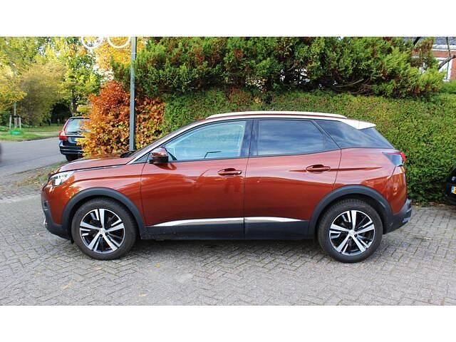 Bruin Gebruikt 2017 Peugeot 3008 Allure SUV | € 15.900 (Duur) - Afbeelding 1/4