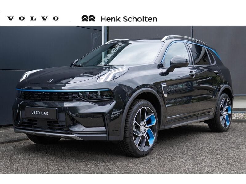 Zwart Gebruikt 2023 Lynk & Co 01 SUV | € 28.750 (Eerlijke prijs) - Afbeelding 1/4