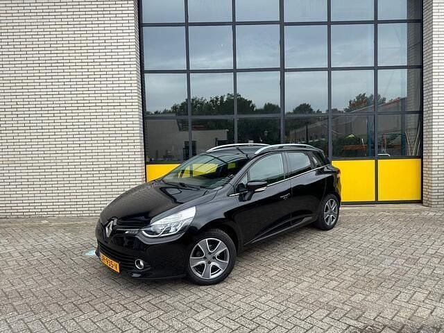 Zwart Gebruikt 2016 Renault Clio GrandTour Night&Day Stationwagen | € 6.945 (Eerlijke prijs) - Afbeelding 1/4