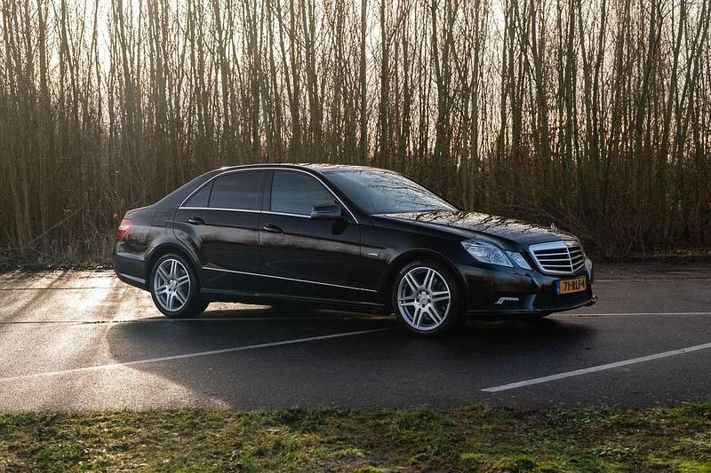 Occasion Mercedes E350 AMG line 292 PK (214 kW) 2010 Zwart Sedan