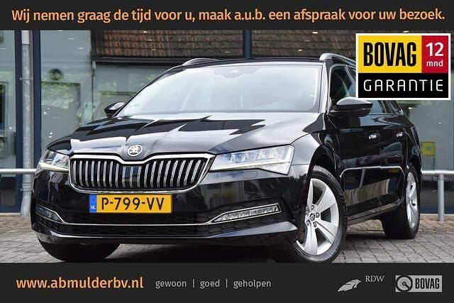 Zwart Gebruikt 2022 Skoda Superb Business Line Stationwagen | € 26.990 (Goede deal) - Afbeelding 1/3