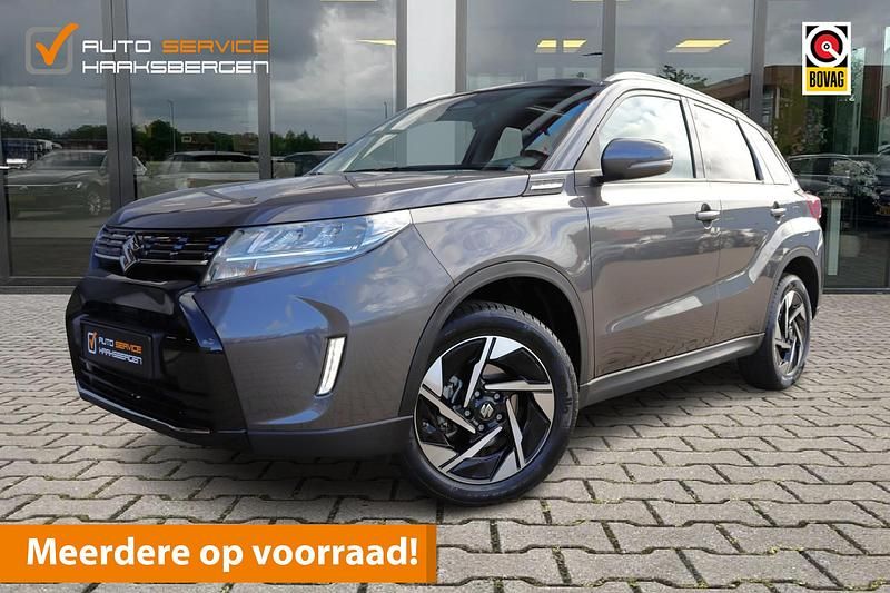 Grijs Gebruikt 2025 Suzuki Vitara Style SUV | € 31.450 (Eerlijke prijs) - Afbeelding 1/4