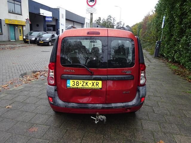 Occasion Dacia Logan MCV Lauréate 105 PK (77 kW) 2008 Rood MPV