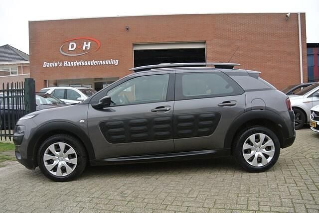 Grijs Gebruikt 2017 Citroën C4 Business Class SUV | € 5.799 (Super prijs) - Afbeelding 1/4