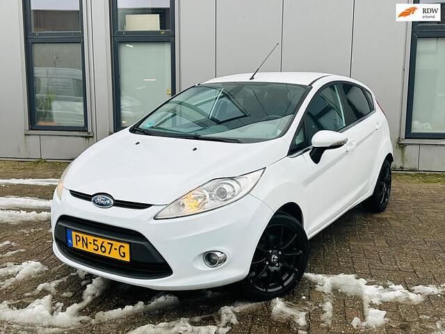 Occasion Ford Fiesta Ghia 97 PK (71 kW) 2010 Wit Hatchback