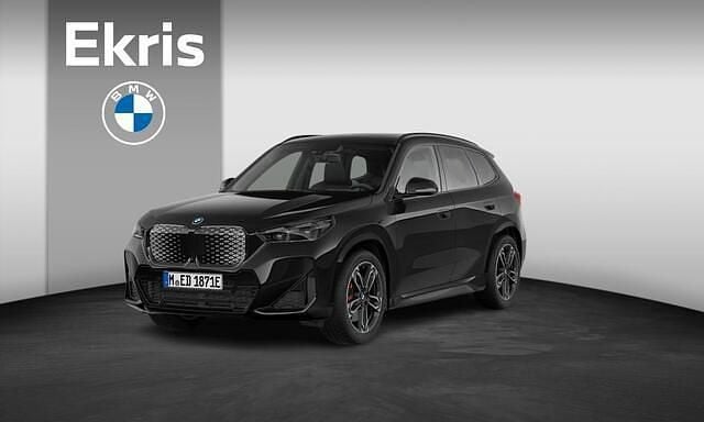 Zwart Nieuw 2025 BMW iX1 SUV | € 61.424 (Eerlijke prijs) - Afbeelding 1/4