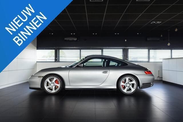 Zilver Gebruikt 2002 Porsche 911 Carrera 4S Coupé | € 63.900 - Afbeelding 1/4