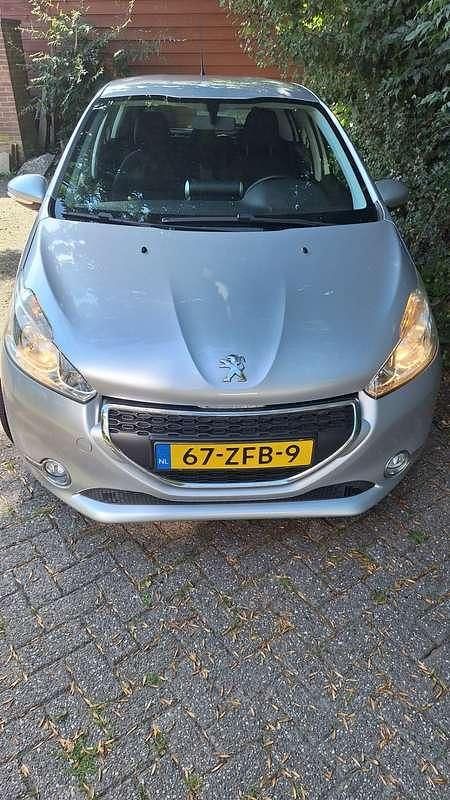 Occasion Peugeot 208 82 PK (60 kW) 2012 Zilver Hatchback