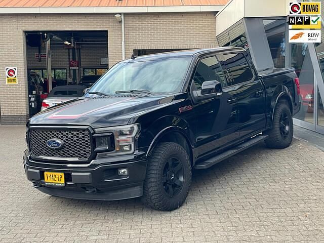 Zwart Gebruikt 2018 Ford V8 Van | € 34.750 - Afbeelding 1/4