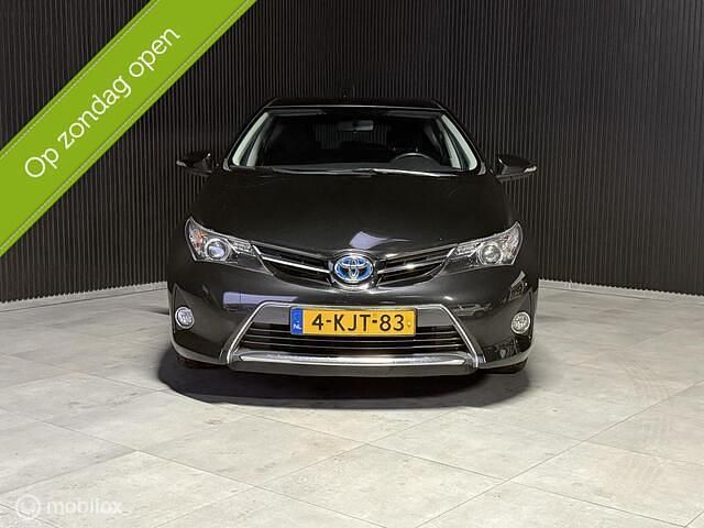 Occasion Toyota Auris 99 PK (72 kW) 2013 Zwart Hatchback