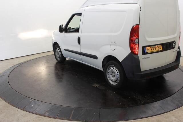 Occasion Opel Combo 97 PK (71 kW) 2012 Wit MPV