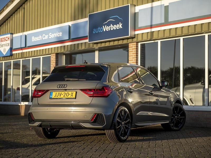 Occasion Audi A1 Sportback S-Line 150 PK (110 kW) 2022 Grijs Hatchback