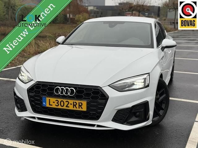 Wit Gebruikt 2020 Audi A5 Sportback S-Line Hatchback | € 28.950 (Eerlijke prijs) - Afbeelding 1/4