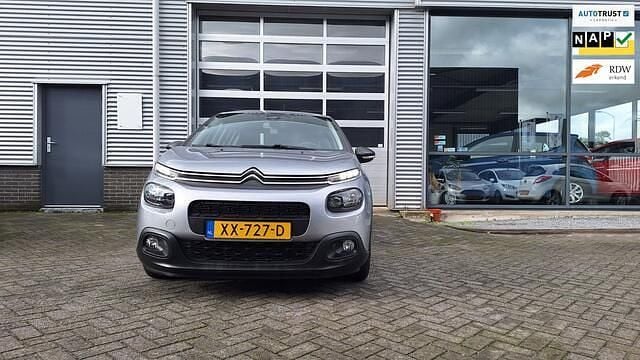 Grijs Gebruikt 2019 Citroën C3 Feel Hatchback | € 12.745 (Goede deal) - Afbeelding 1/4