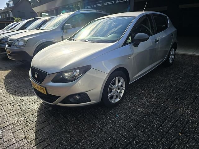 Grijs Gebruikt 2011 Seat Ibiza Style Hatchback | € 5.450 (Iets duurder) - Afbeelding 1/4