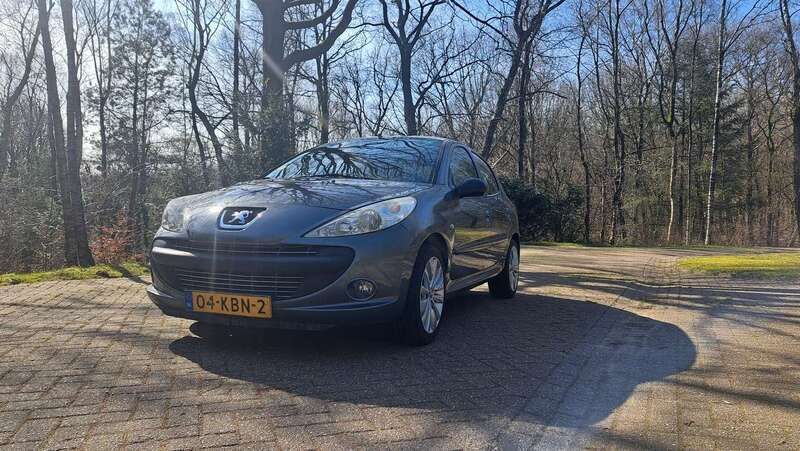 Gebruikt 2009 Peugeot 206+ Hatchback | € 2.500 (Eerlijke prijs) - Afbeelding 1/4