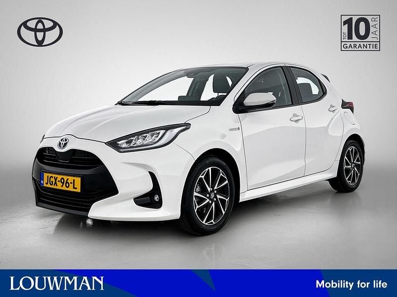 Wit Gebruikt 2021 Toyota Yaris Hybrid Hatchback | € 21.945 (Eerlijke prijs) - Afbeelding 1/4