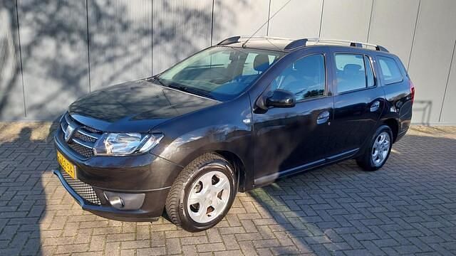 Zwart Gebruikt 2015 Dacia Logan MCV Prestige MPV | € 4.450 (Eerlijke prijs) - Afbeelding 1/4
