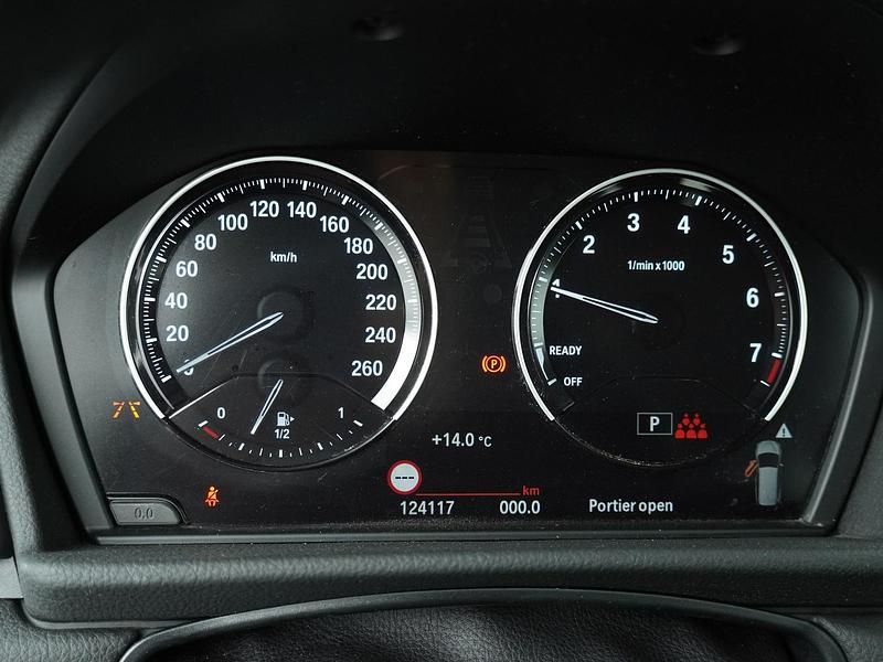 Occasion BMW 220 Executive 178 PK (130 kW) 2022 Zwart Stationwagen