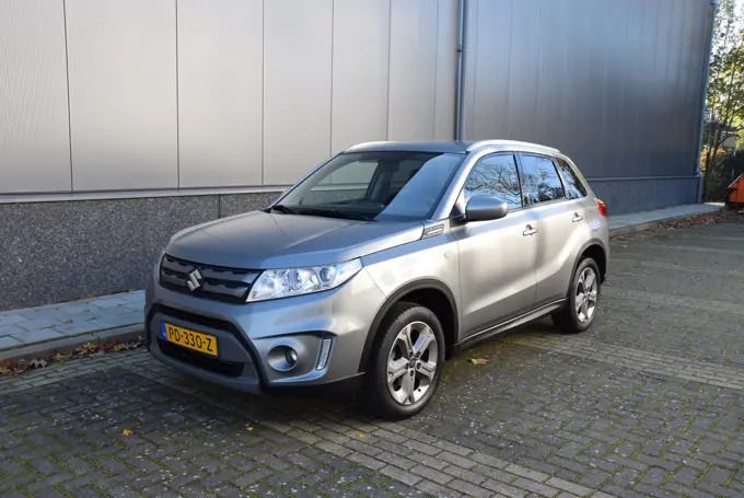 Occasion Suzuki Vitara Exclusive 120 PK (88 kW) 2017 Grijs SUV