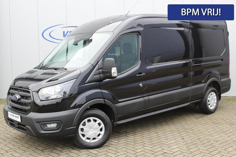 Zwart Gebruikt 2024 Ford Transit Trend Van | € 36.950 - Afbeelding 1/3