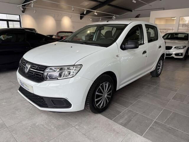 Wit Occasion 2017 Dacia Sandero Hatchback | € 4.950 (Super prijs) - Afbeelding 1/4