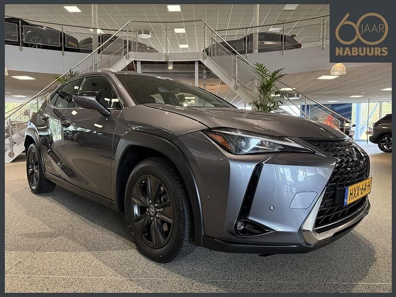 Grijs Occasion 2019 Lexus UX Luxury Line SUV | € 25.900 (Eerlijke prijs) - Afbeelding 1/4