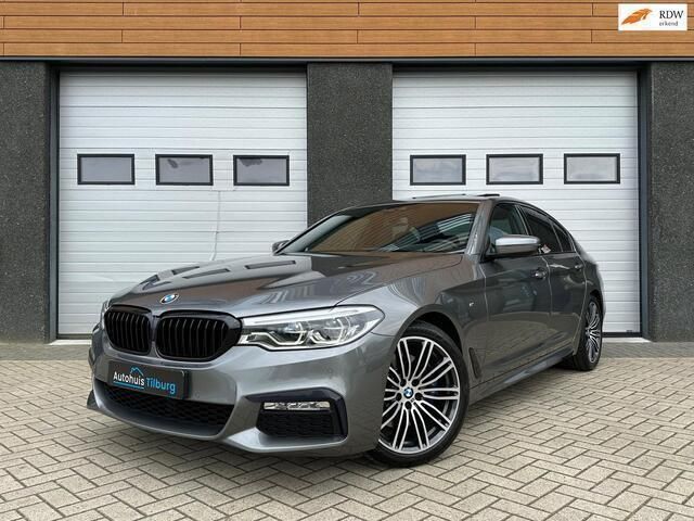 Grijs, metallic lak Gebruikt 2018 BMW 530 Executive Sedan | € 33.990 (Eerlijke prijs) - Afbeelding 1/4
