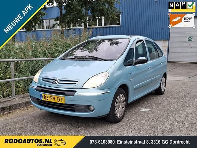 Blauw Occasion 2004 Citroën Xsara Picasso MPV | € 1.250 (Eerlijke prijs) - Afbeelding 1/4