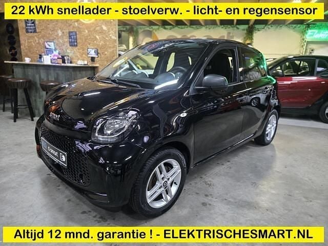 Zwart (metallic) Gebruikt 2020 Smart ForFour Electric Drive Hatchback | € 9.450 (Iets duurder) - Afbeelding 1/4
