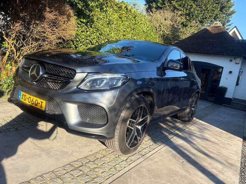 Grijs Gebruikt 2018 Mercedes GLE350 Coupé | € 49.990 (Iets duurder) - Afbeelding 1/4