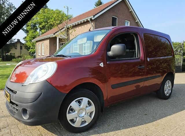 Rood Gebruikt 2008 Renault Kangoo MPV | € 6.995 (Eerlijke prijs) - Afbeelding 1/4