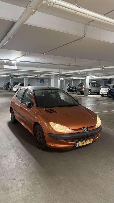 Occasion Peugeot 206 75 PK (55 kW) 2000 Sedan